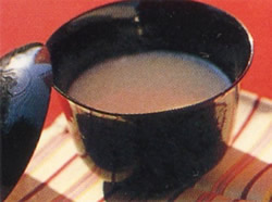 体が温まる生(なま)の甘酒!