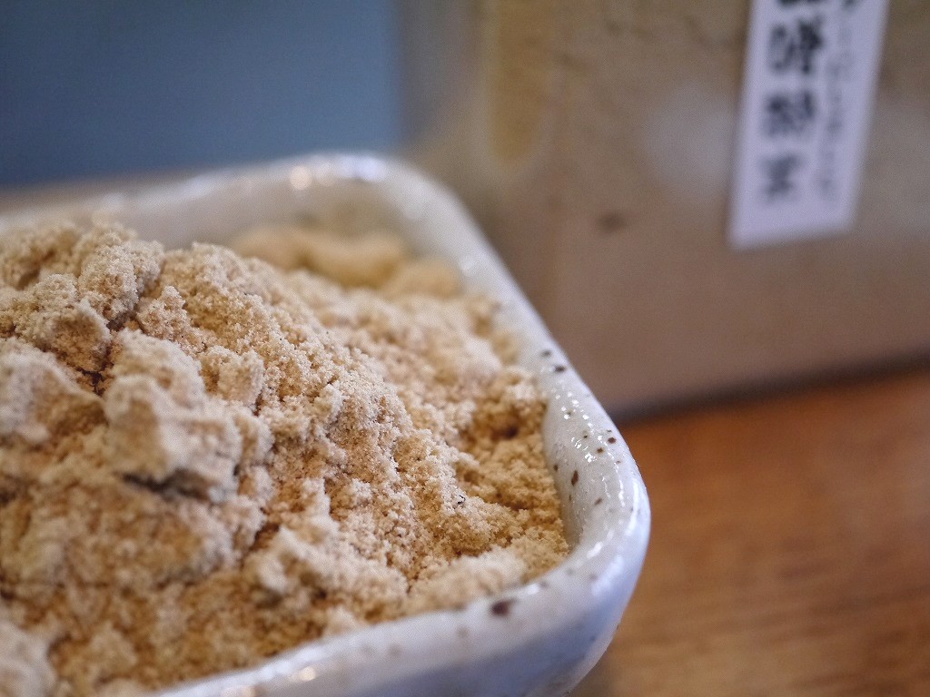 得用味噌粉末(100gブリキボトル スプーン付)