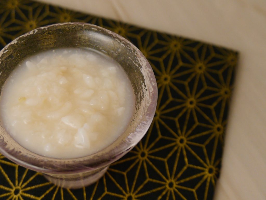 おたまやの自家製あま酒(早造り・乾燥玄米麹)