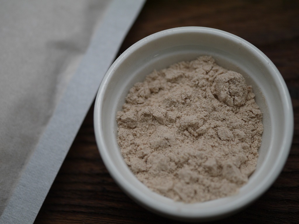 Koji Palette 12 シロ赤麹パウダー 無農薬有機肥料(100g)kc