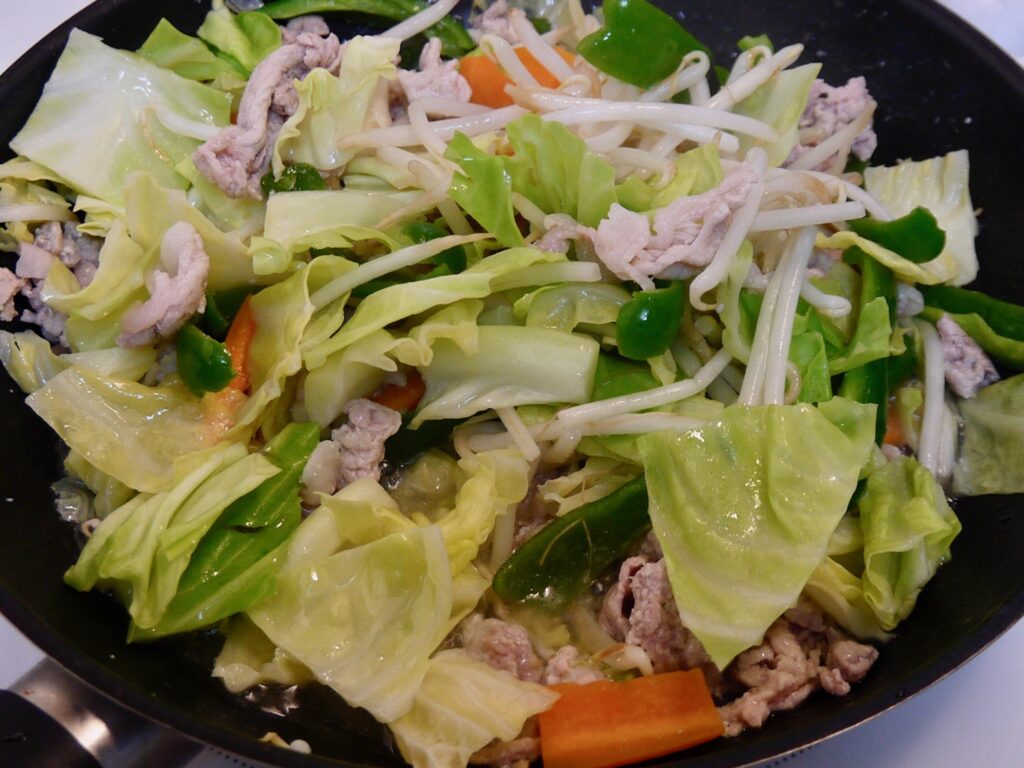 酒粕漬け豚肉の簡単野菜炒め