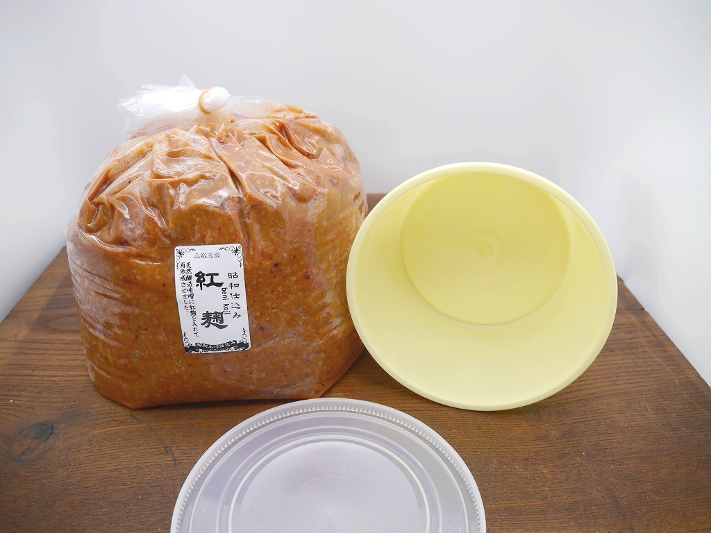 紅麹味噌（4kg）小分け1kgポリ樽付き