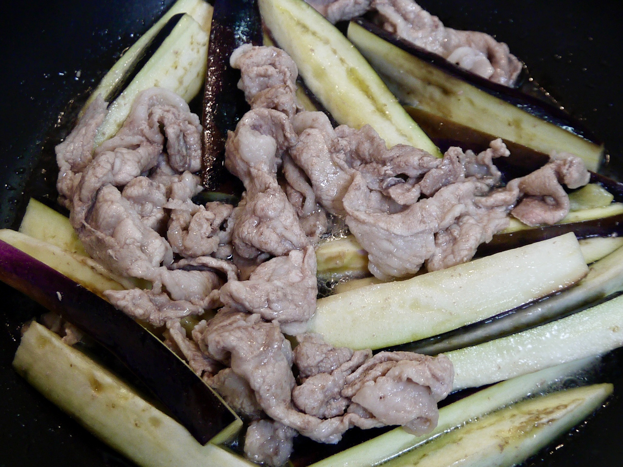 豚肉とナスのエスニック味噌炒め