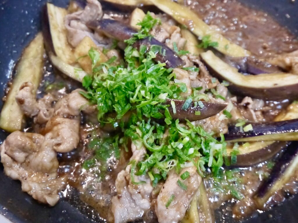 豚肉とナスのエスニック味噌炒め