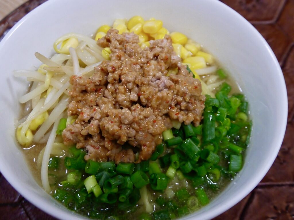 おたまやジャンの肉辛味噌ラーメン