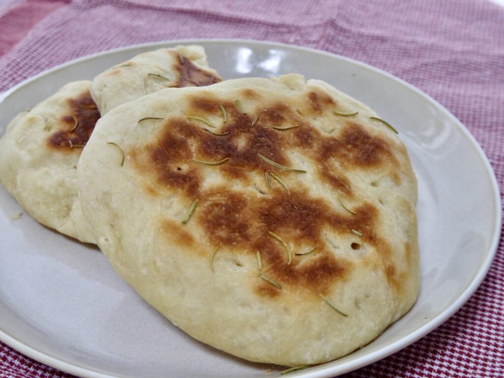 フライパンで焼く米麹フォカッチャ
